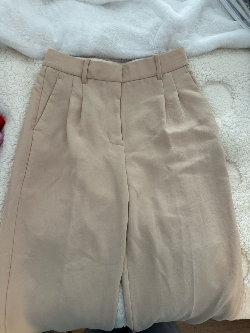 Aritzia Effortless Pants in Beige